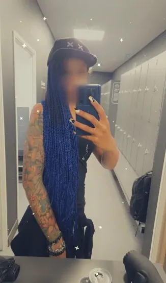 Carina, 34