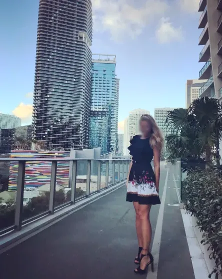 Emina, 35