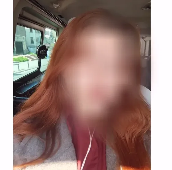 Eva, 27