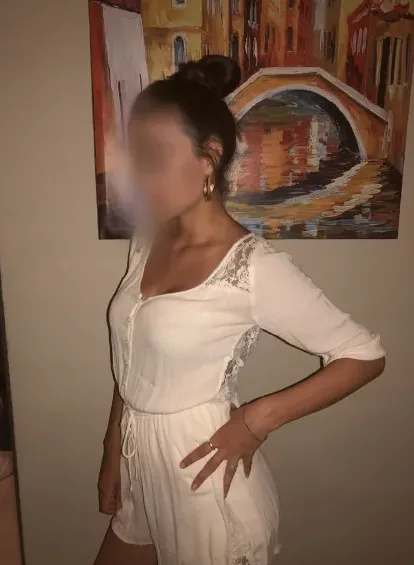 Helena, 32