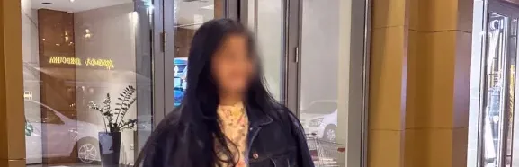 Isabella, 32