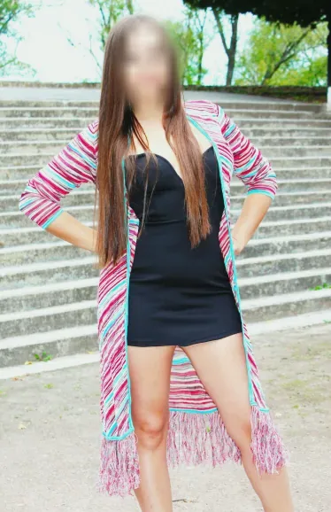 Karin, 30