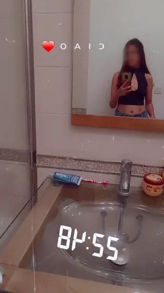 Miriam, 23