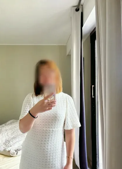 Sabine, 30