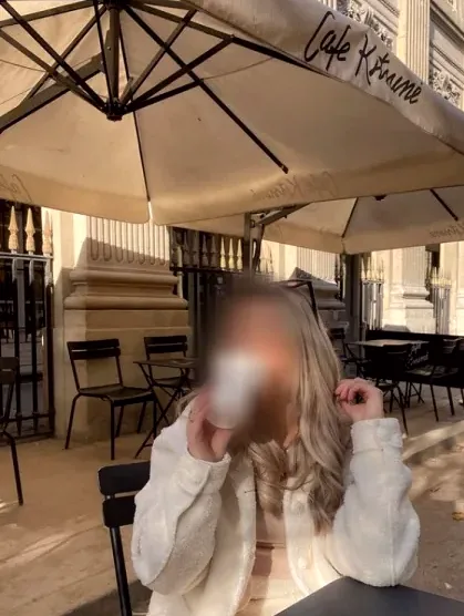 Sandra, 32