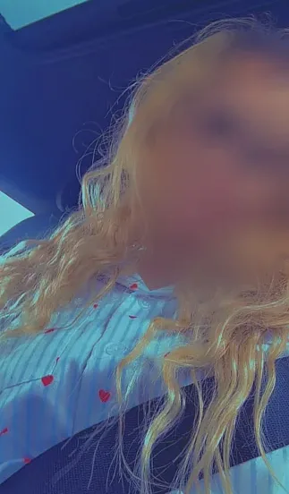 Valerie, 28