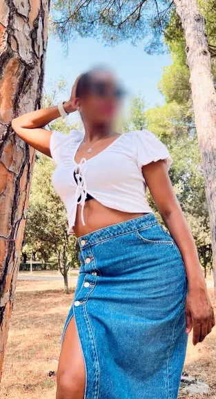 Valerie, 37