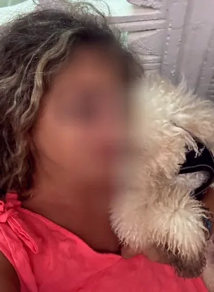 Yvonne, 40